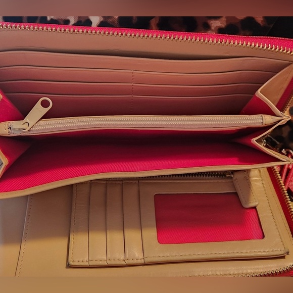 EUC halogen saffiano leather wallet - Picture 2 of 9